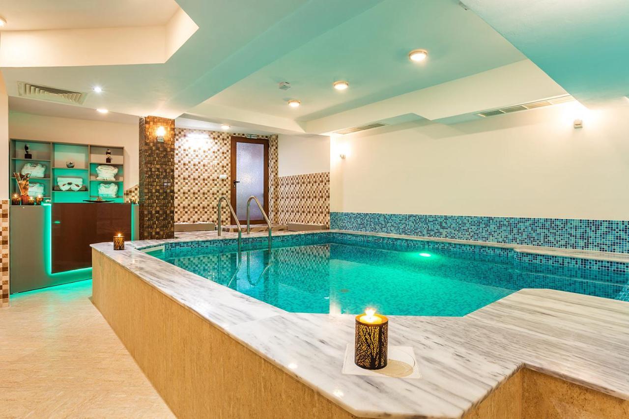 Hotel Romantika Velingrad Buitenkant foto