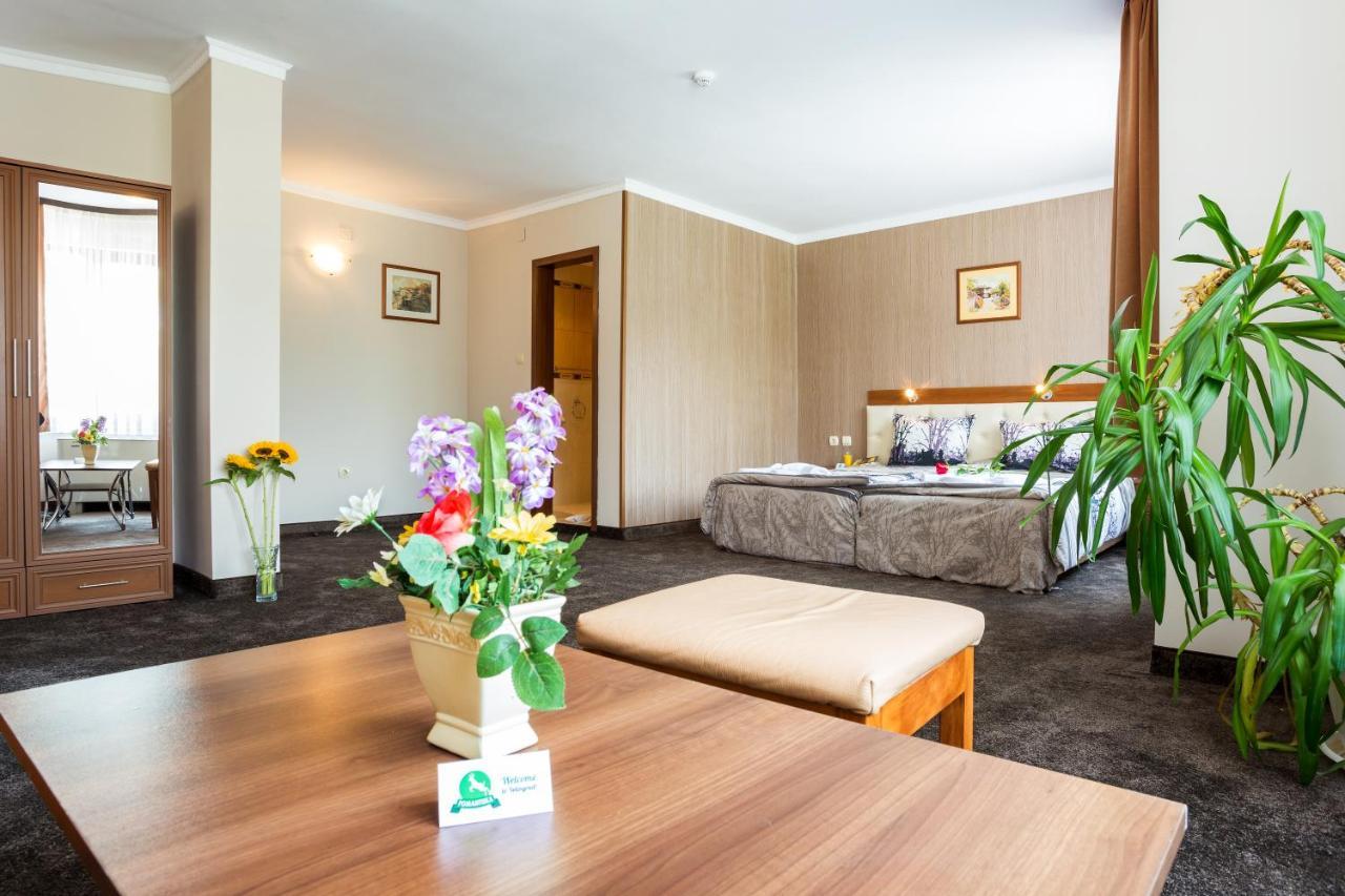 Hotel Romantika Velingrad Buitenkant foto